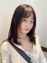 ビファインクーアヴェダ(Be fine coo AVEDA)&nbsp;顔周りの似合わせが大切☆レイヤーカット ワインレッドカラー