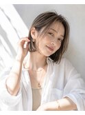 ショートボブ/ハイライト/大人女性/アッシュベージュ/脱白髪染め