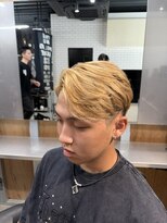 リレーションメンズヘアー(RELATION MEN'S HAIR)&nbsp;センターパートコンマバングテーパーフェードツーブロック短髪