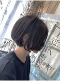 ショートボブ