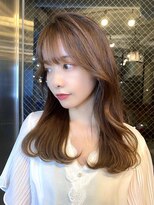 艶髪内巻き韓国ヘアスタイル