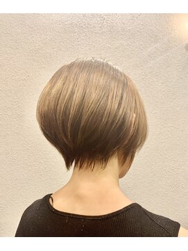 ピークツー 吉祥寺(PEAK2) ショートボブ