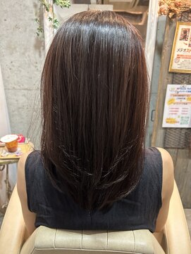 フルーヴ(Fleuve) シアーな透け感でツヤUP☆ショコラブラウン×メテオカラー☆