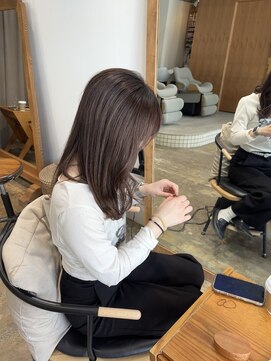 エー(a.) ミルクティーベージュ