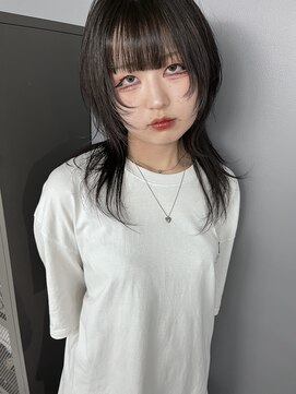 キバ(kva) ▽□□▽黒髪×Y2Kウルフカット