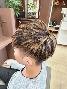 美容室アール ハイライトONカラー