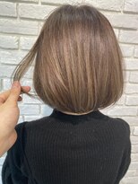 ネウィ 池袋(newi) マロンベージュ