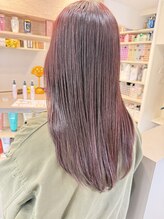 サザ 坐 ヘアークラブ レイヤーカット/ピンクカラー