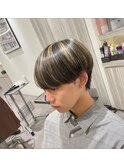 メンズ人気!マッシュ×金メッシュハイライト