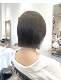 切りっぱなしボブ　髪質改善　オリーブベージュ　グレージュ