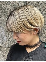 コムズアイ(COM'S/i)&nbsp;ハイトーンカラーグレージュホワイトベージュショートボブ