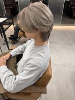 シエル バイ ケンジ 登戸 生田(CIEL by KENJE)&nbsp;ホワイトベージュ/ブリーチ/メンズヘア/韓国風センターパート