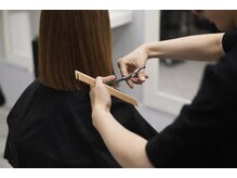 一人のスタイリストが最後まで担当。マンツーマンだから叶う、妥協のない理想のスタイル作り♪