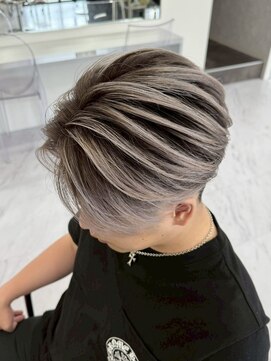 ヴィヴィー 福岡天神店(VIVIE) 柔らか質感ホワイトバレイヤージュ