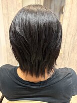 エヌアンドエー せんげん台店(N&A) くびれシルエット×大人レイヤーウルフミディアム