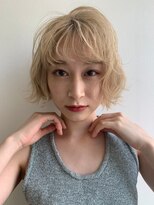 ローウェ 沖縄新都心(Louwe)&nbsp;小顔/外ハネ/ショート/フェザーバンク[おもろまち駅/沖縄新都心