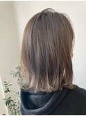 切りっぱなしボブ アッシュベージュ ナチュラルハイライト