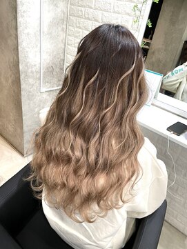 ニノ(nino) 【NINO】ミルクティーベージュブリーチなしシールエクステ