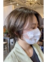 リト(ri_to)&nbsp;レザーカットでみせるハイトーンショート