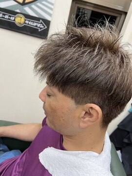 カットハウス コヤマ アッシュグレージュ