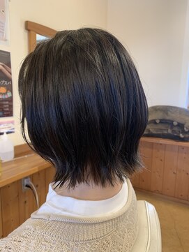 ビーム バイ ヘア(Beam by Hair) 隠しカラー外はねボブ