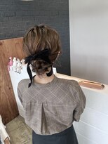 ニド(2do)&nbsp;ベロアリボン×シニヨンアレンジ