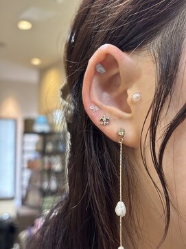 ヘアープレイス アペーゴ(hair place apego) 耳ツボジュエリー