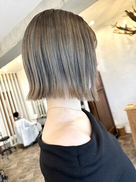 ルソレイユ(Le Soleil) ダブルカラーボブ