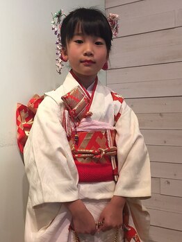 アルティ(altie)の写真/【七五三着付け受付中】着付け・ヘアセットはａｌｔｉｅにお任せ下さい！プロの着付けで快適＆華やかに。