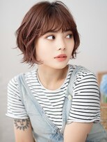 柔らかウェーブ×小顔ショートボブ