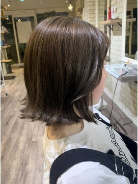 外ハネボブ×グレージュ