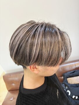 チェレ ロッソ 金剛店(Chere rosso) コントラストハイライト/センターパート