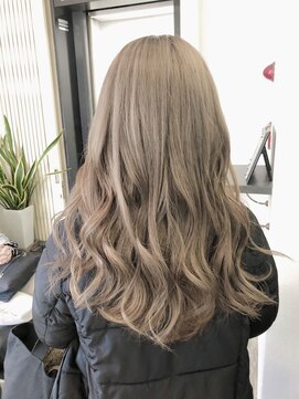 ジゼル(GiseL) 【GiseL】ミルクティーベージュ ダブルカラー/ブリーチカラー