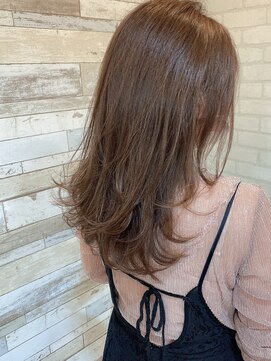 マーリャヘアー(mallia hair) くびれ外ハネロングレイヤースタイル☆彡