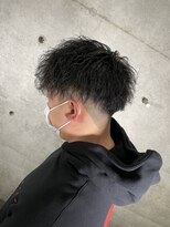 イーラ(era)&nbsp;ツイストスパイラルパーマ×黒髪マッシュ