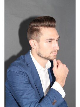 ワンワンオー バーバーショップ コンチネンタル(@110 BARBER SHOP continental) ポンパスタイル