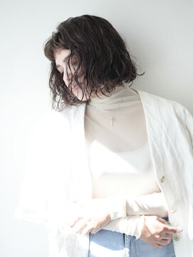 ココ 原宿(KOKO) 黒髪小顔レイヤーカットオリーブグレーココアベージュ