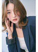 30代40代大人かわいいミディアムレイヤースタイル