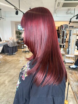 ザ オーダー(THE ORDER) 赤髪/ボルドーカラー/ワインレッドカラー/ダブルカラー/韓国ヘア