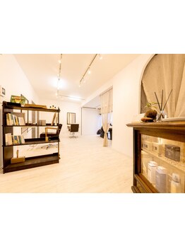 【谷塚駅徒歩3分】居心地の良い空間でゆったりと施術が受けられる♪都会の喧騒を忘れ、安らぎのひと時を☆