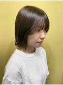 前下がりパツっとボブ