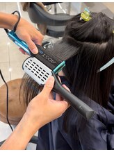 引っ張らない、頭が動かない優しいアイロンワーク［大宮/縮毛矯正/ショート/髪質改善/さいたま新都心］