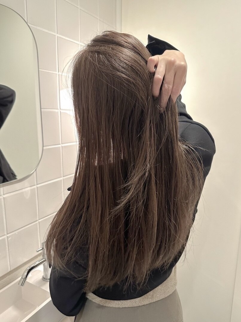 ピンクベージュ/ブリーチ/表参道/原宿