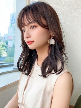 ラルユー 金山(LallYou) 後れ毛が可愛い顔周りレイヤーハイレイヤーロング