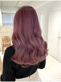 ピンクベージュ