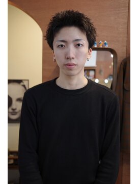 エディ(Edy) メンズスパイキーショート刈り上げスキンフェード眉毛カット岡山