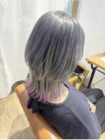 アーブル ヘアーアンドメイク(ARBRE)&nbsp;ブリーチデザインカラーシルバー裾ピンク