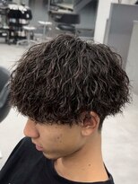 オーバル ジングウマエ(OVARL jingumae)&nbsp;縦落ちパーマシャドウパーマサーフカールフェザーパーマ