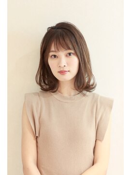 ループス(Roops) 毛先ワンカールで透けバングスタイリング簡単パーマ