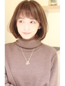 レウナ 外苑前(Reuna) 20代30代40代大人可愛いボブ　丸みが可愛いボブスタイル